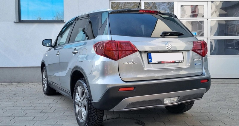Suzuki Vitara cena 79900 przebieg: 50740, rok produkcji 2021 z Gdynia małe 781